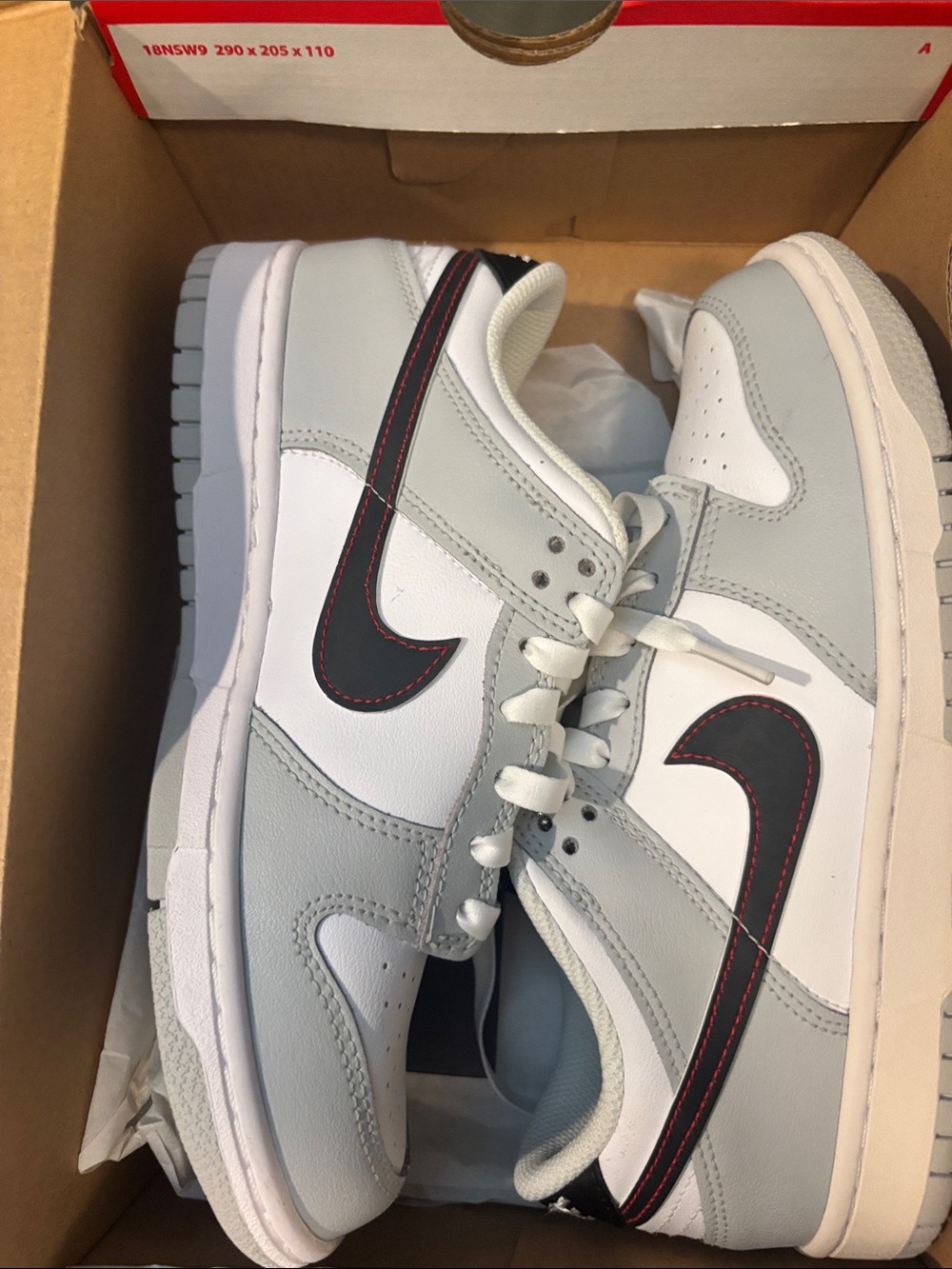 Low-Top Casual Sneakers in White, Light Gray & Black